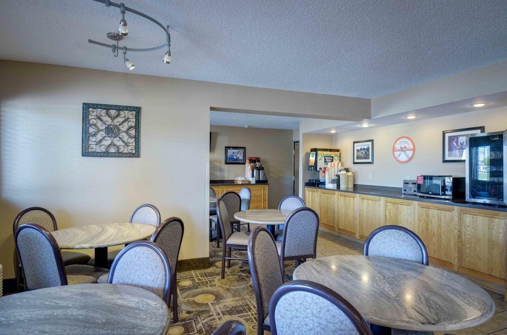 North Platte Inn And Suites Экстерьер фото