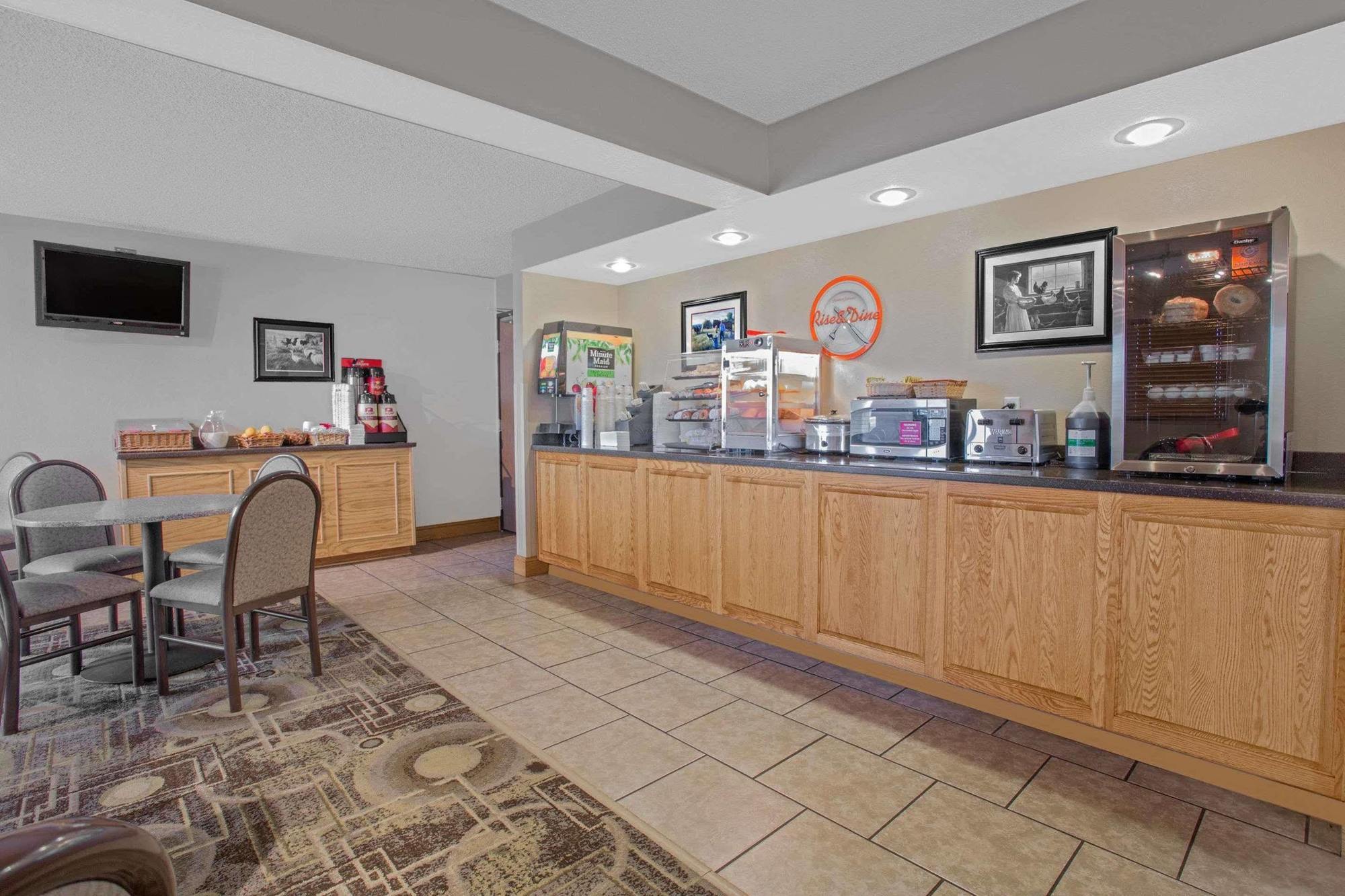 North Platte Inn And Suites Экстерьер фото