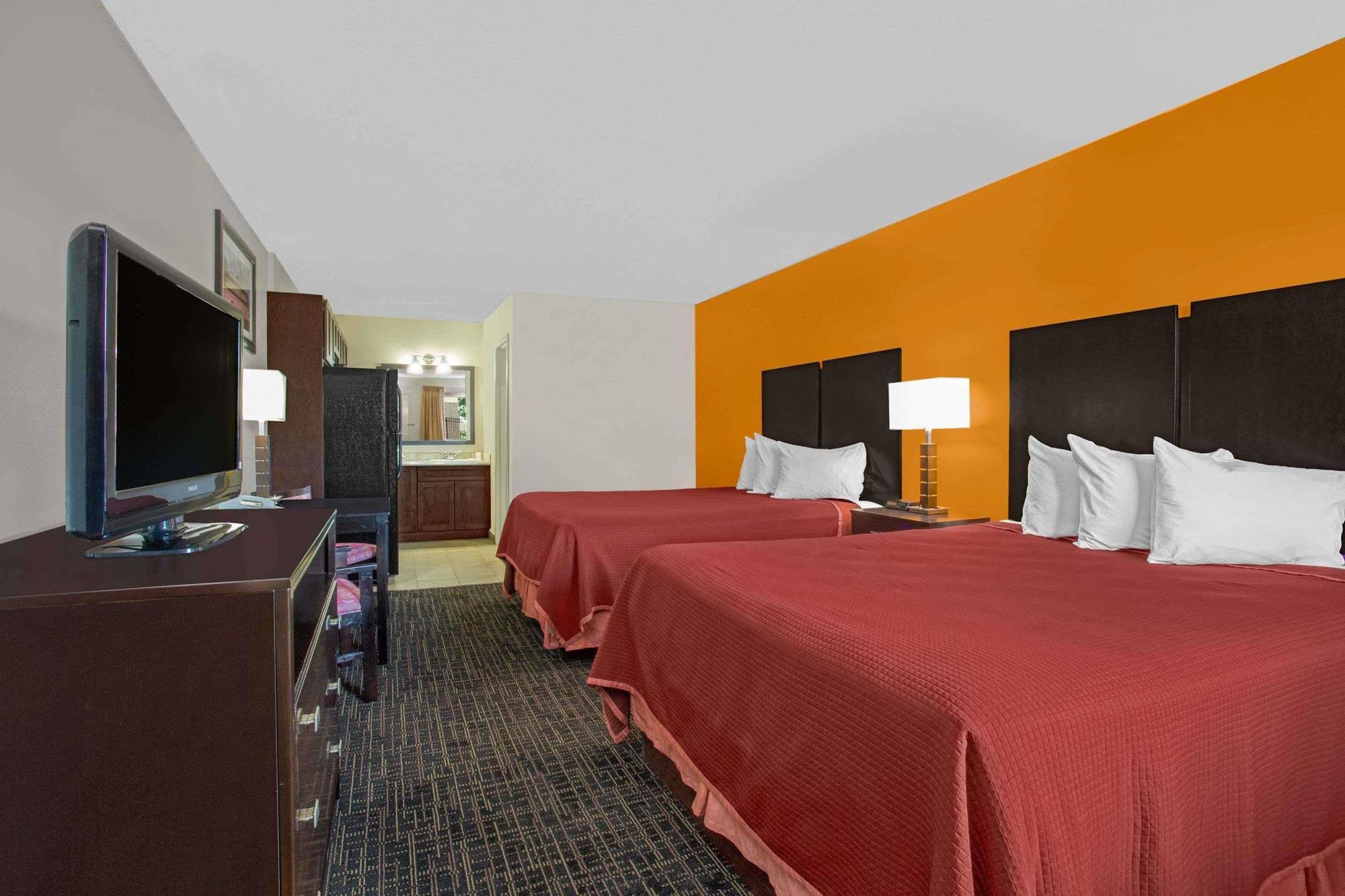 North Platte Inn And Suites Экстерьер фото